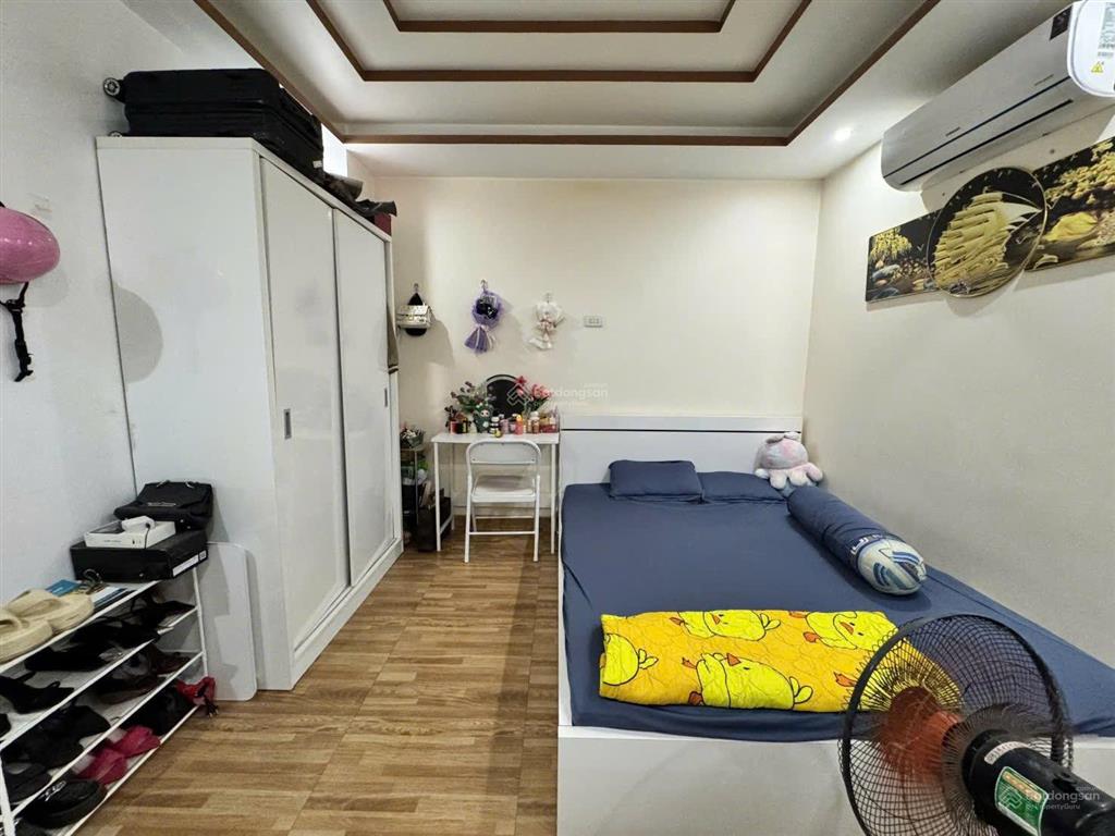 Căn hộ dịch vụ 8 phòng, ngay đường hồ biểu chánh phú nhuận