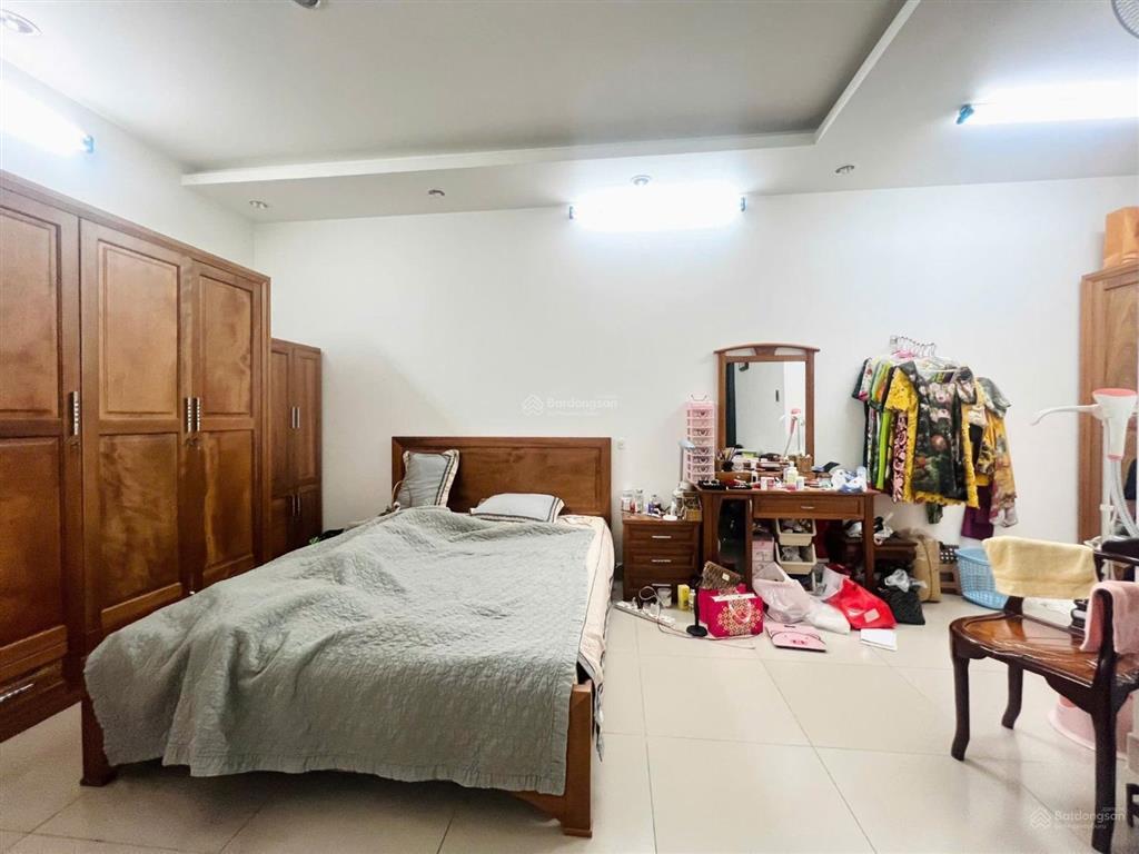 Bán nhà khu cao tầng dân trí, 82m2 sát mặt tiền phan đăng lưu, phú nhuận