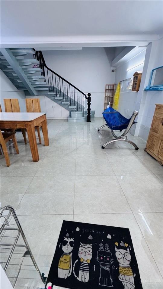 Bán nhà sát bên hông đại học hồng bàng, đường điện biên phủ, sát quận 1