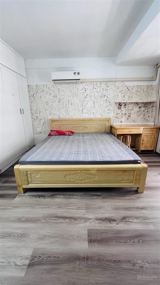 Bán nhà sát bên hông đại học hồng bàng, đường điện biên phủ, sát quận 1