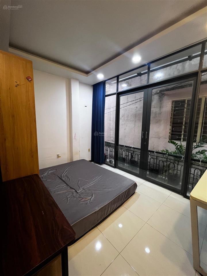 Bán nhà vị trí đẹp đường đặng văn ngữ, phú nhuận, sát mặt tiền