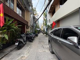 Nhà mới phan xích long vào ở ngay, hẻm 4m