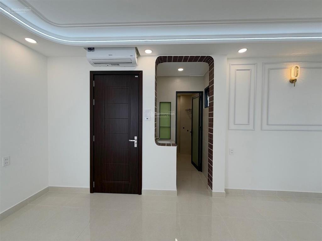 Nhà mới phan xích long vào ở ngay, hẻm 4m