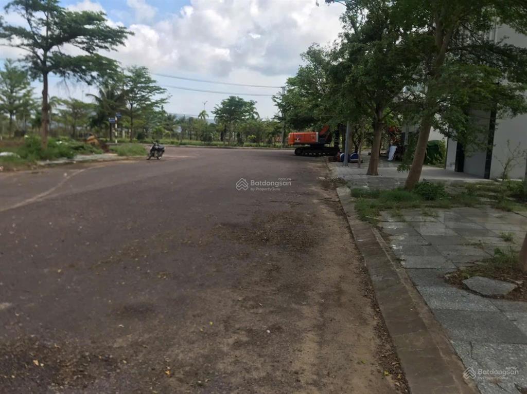 Ngân hàng vib thanh lý nền đất 10x22m. gần bệnh viện nhi đồng 3, bệnh viện huyết học. giá 800 triệu