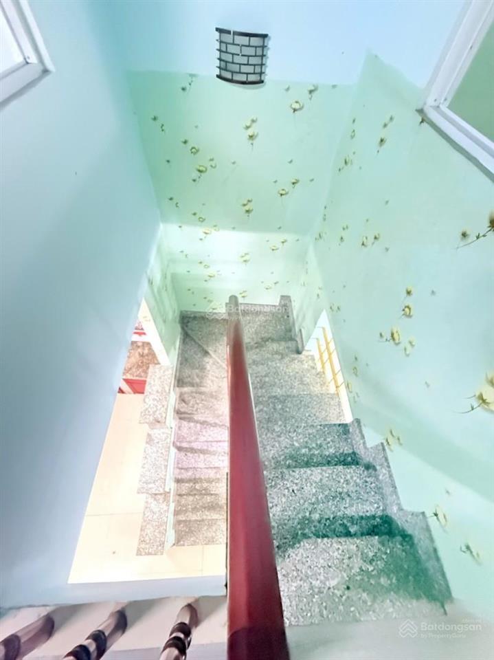 Bán nhà 2 tầng x 40m2 | 3 tỷ hơn  3 pn  hẻm xe hơi 4m  trương công định  nhà mới đẹp về ở liền