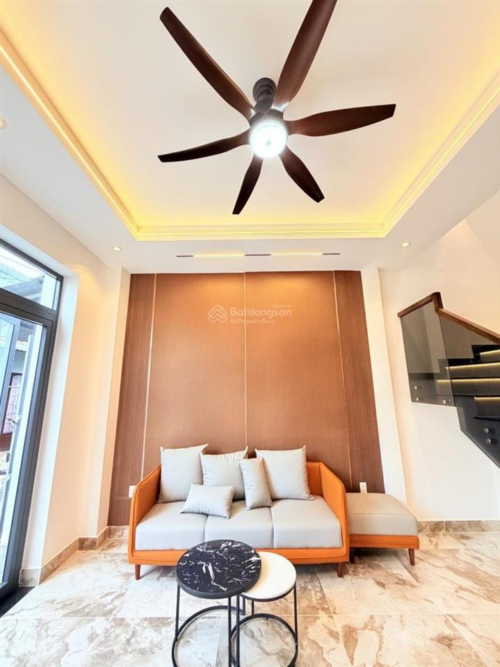 Bán nhà mới gần aeon  2 tầng 3 pn ngang 4,5m nở hậu 64m2