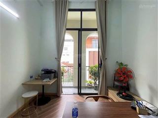 Phòng trọ bình thạnh trần cao gác thoáng ban công lớn cho thuê mới nhất t3/2026  0817 452 ***