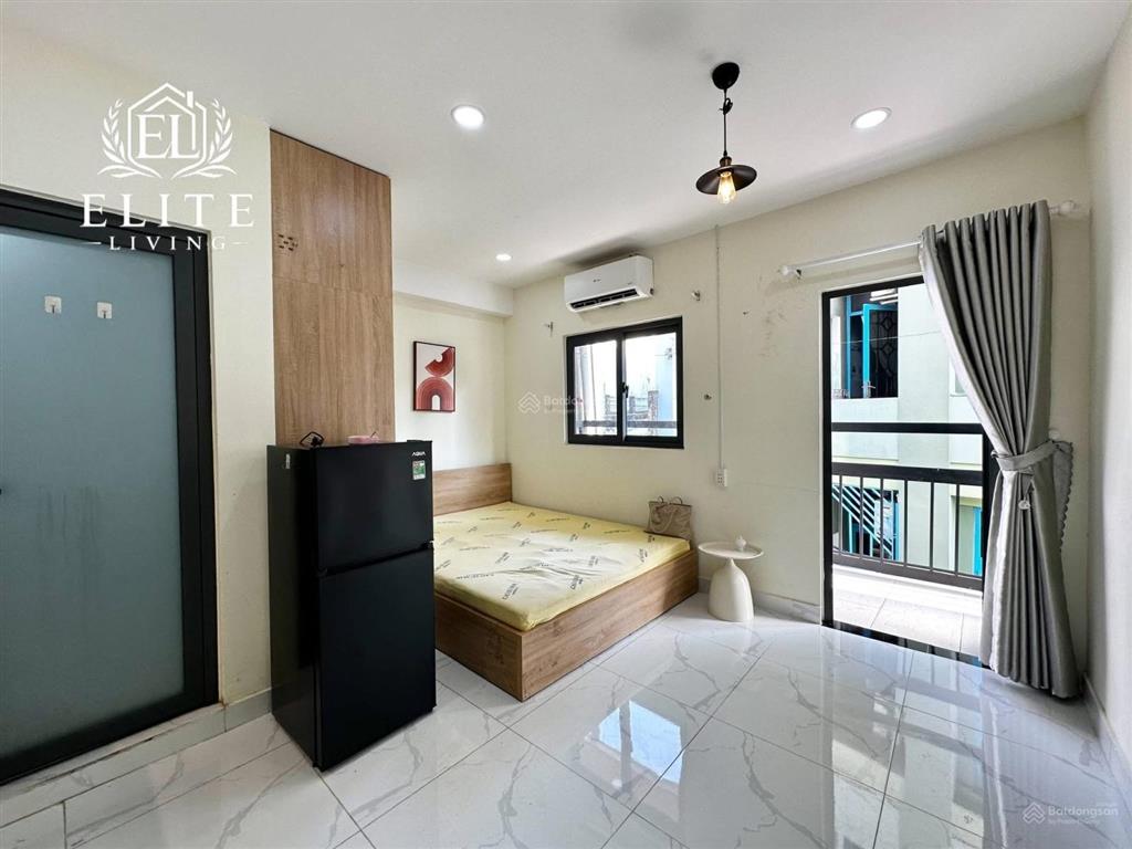 Phòng ban công 30m2 thành thái quận 10 ngay vạn hạnh mall, ueh, huflit, bệnh viện nhân dân 115