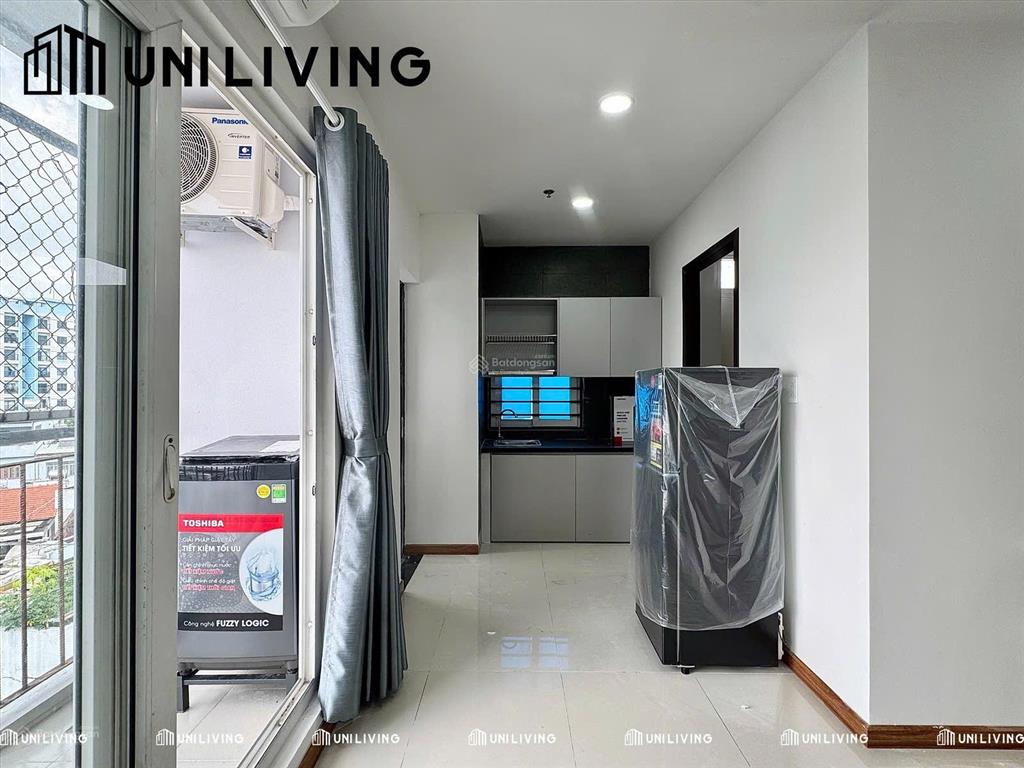 Cho thuê căn hộ ban công tách bếp 45m2 thang máy, hầm xe ngay etown cộng hoà, lotte tân bình