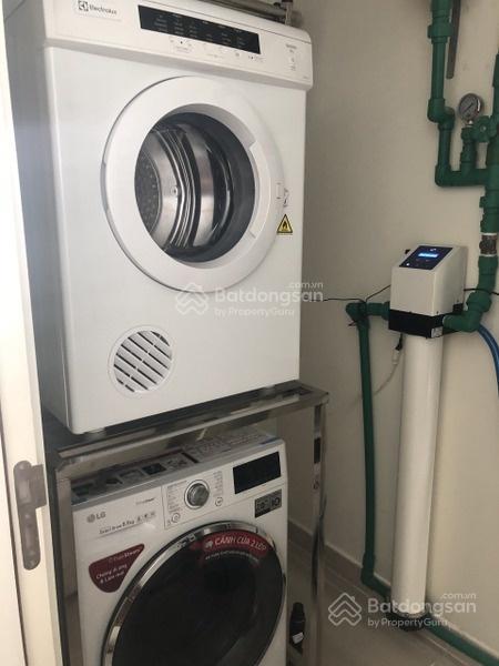 Bán ch mone q7 72m2 giá 2 tỷ 180 2pn 2wc