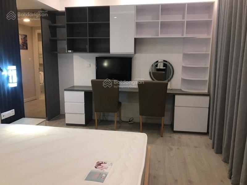 Bán ch mone q7 72m2 giá 2 tỷ 180 2pn 2wc