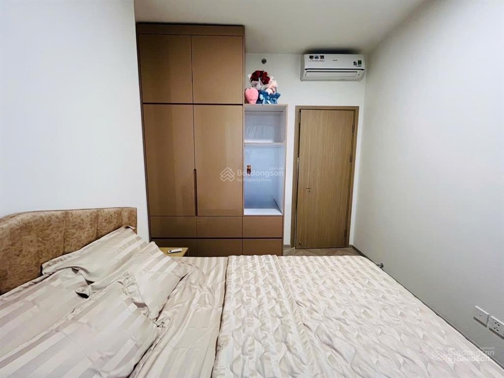 Bán chung cư hoàng quốc việt 72m2 giá 1 tỷ 880 2pn 2wc