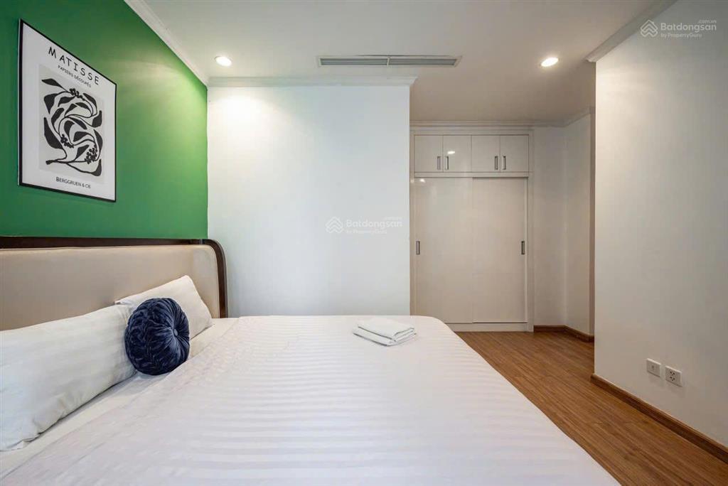 Bán ch mone 72m2 giá 2 tỷ 180 2pn 2wc