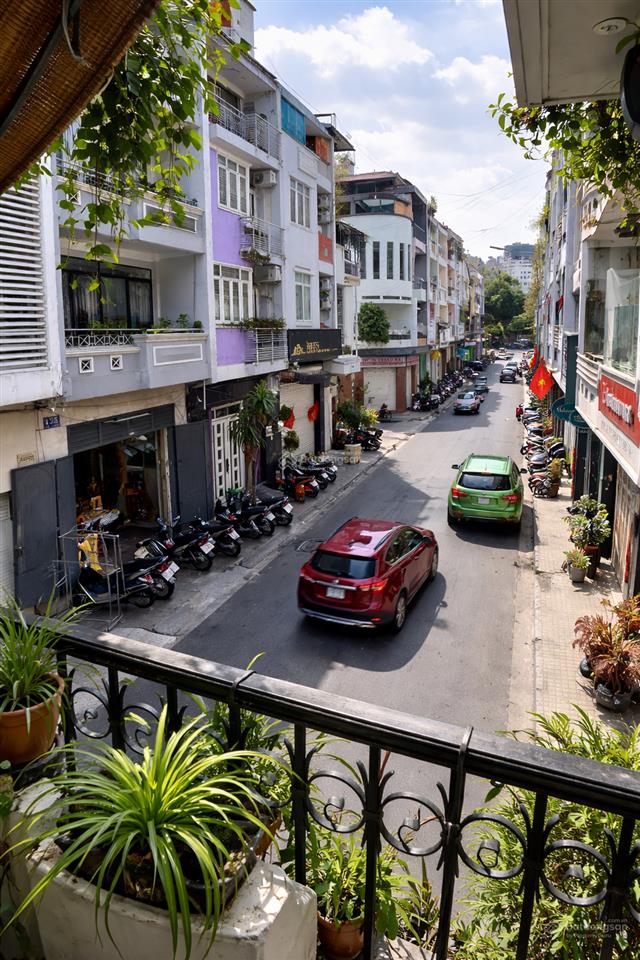 Giá chỉ 23,9 tỷ  sở hữu mt kinh doanh khu đường hoa  5 tầng 64m2