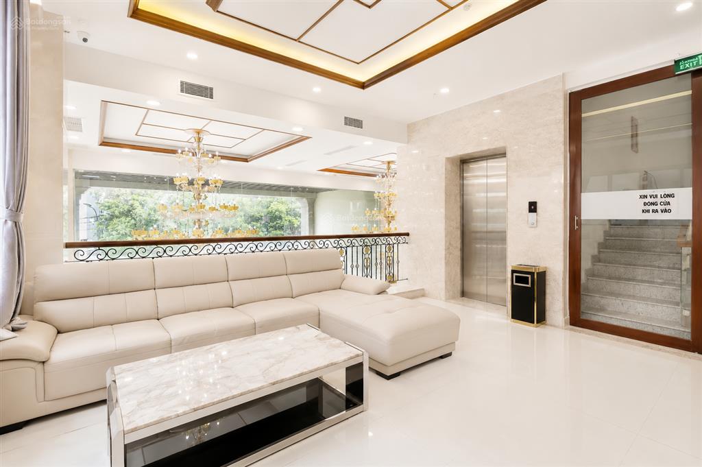 Chính chủ bán khách sạn k300  trục c18  có 40 phòng khai thác  thu nhập đều 260 triệu