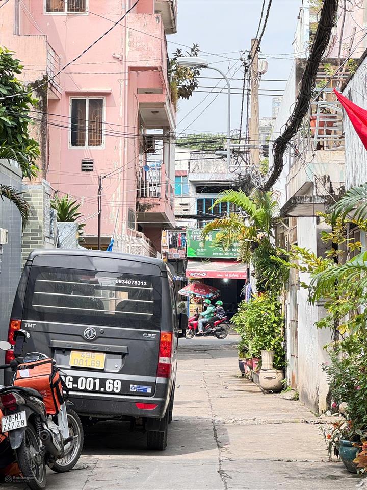 Ngang 8,3m, 140 triệu/tháng  7 tầng, 23 phòng  hxh giáp phan xích long
