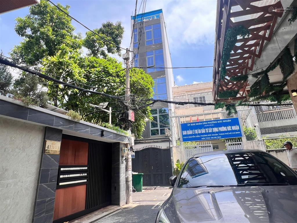 Bán căn hộ dịch vụ 22,5 tỷ nở hậu  700m² sàn  hđt 110 triệu (8 năm) ngay ngã 4 phú nhuận