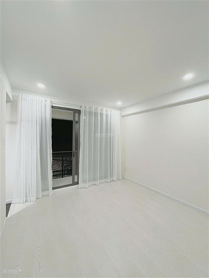 Bán nhà mặt tiền ngay hoa lan và phan xích long | 80,9m² xây 4 tầng | một đời chủ 2006  bán 25 tỷ