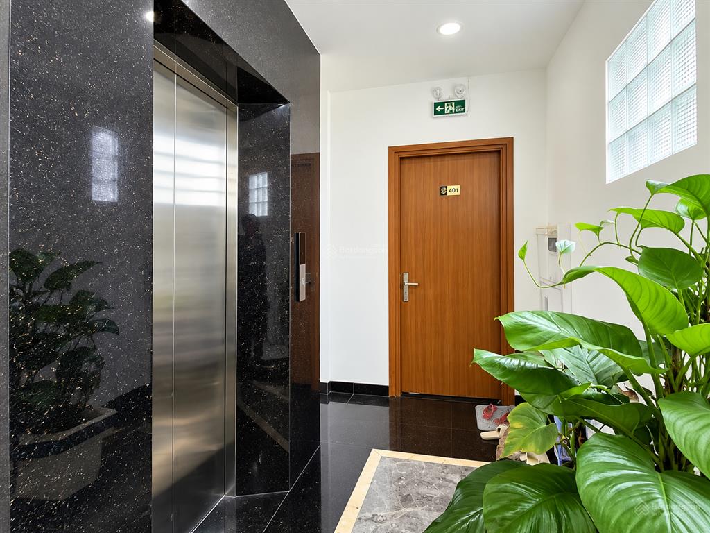 Tòa chdv ngay phan xích long, 127m2 x 6 tầng thang máy vivu  11 phòng chdv, dòng tiền ~125tr/tháng