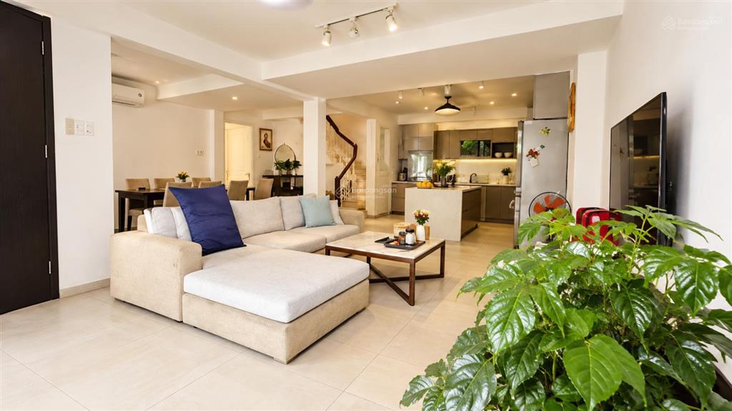 Hot! nhà phồ vườn 27 tỷ hoàng văn thụ, pn  ngang 7m, 157m² công nhận 4 tầng full nội thất cao cấp