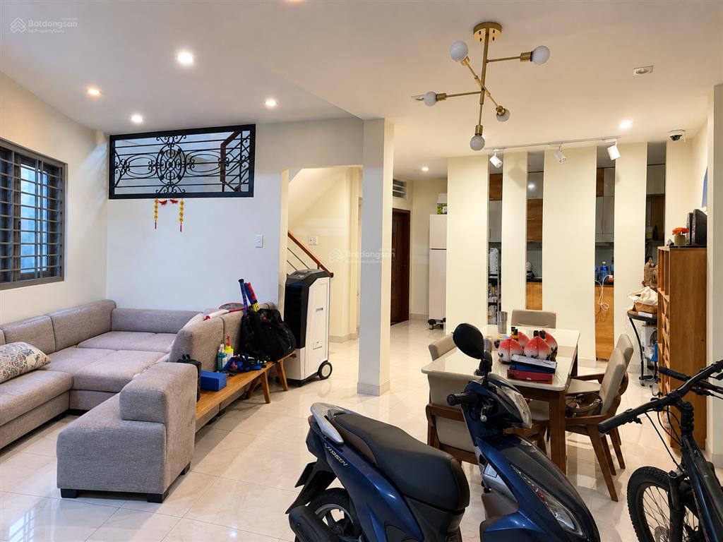 Nhà mt 7m ngay phan xích long, ô tô đỗ nhà, ngang 7m xây 4 tầng  giảm về 16 tỷ bán gấp