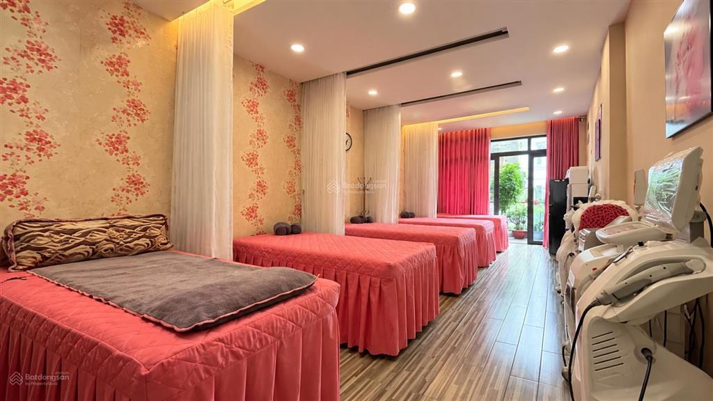 Giảm sốc 4 tỷ tòa nhà mt  7 tầng có thang máy chỉ 18 tỷ  ngay nguyễn văn trỗi và trương quốc dung