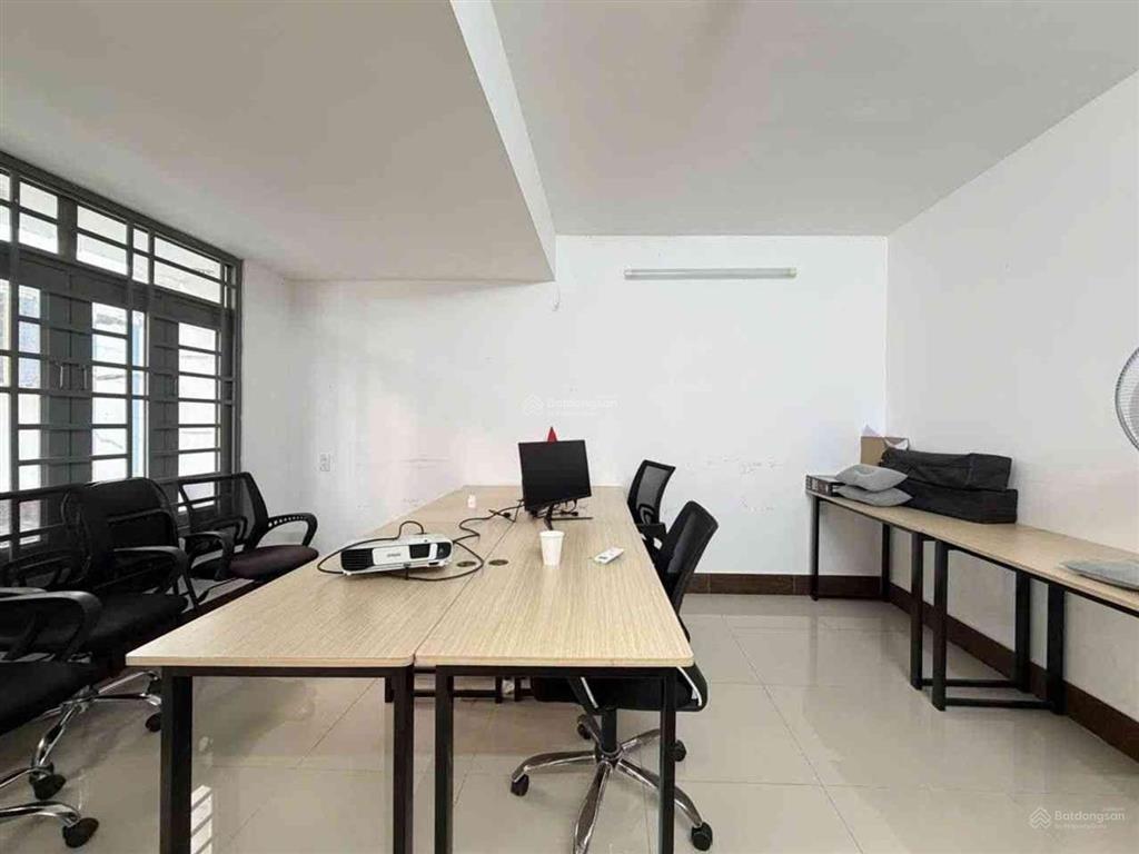 Hiếm! mặt tiền hoa lài  dòng tiền 32 triệu  4 tầng  giảm mạnh về 16.x tỷ