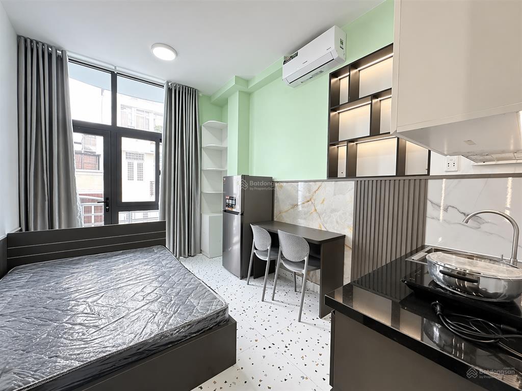 Hẻm trước nhà 7m | 5,6m x 18m vuông đẹp, xây dựng 14 phòng| chdv dòng tiền phan xích long