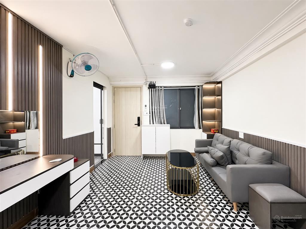 Hẻm trước nhà 7m | 5,6m x 18m vuông đẹp, xây dựng 14 phòng| chdv dòng tiền phan xích long