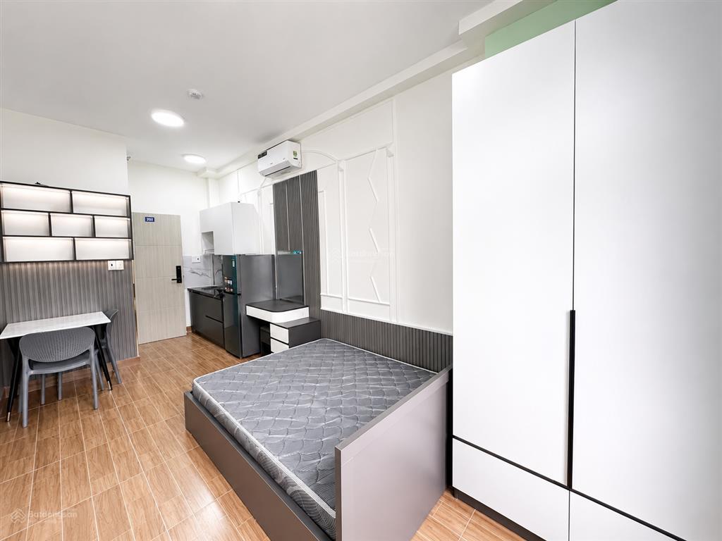 Hẻm trước nhà 7m | 5,6m x 18m vuông đẹp, xây dựng 14 phòng| chdv dòng tiền phan xích long