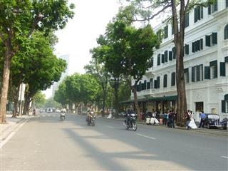 Siêu phẩm xây tòa văn phòng giá đầu tư trung tâm quận hà đông oto dừng đỗ ngày đêm