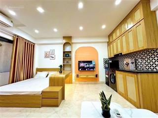 Dòng tiền 4.5 tỷ/năm  1 bước chân ra phố thái thịnh  mặt tiền siêu khủng  8 tầng thang máy