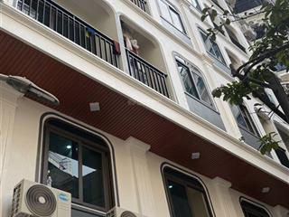 Doanh thu gần 2 tỷ/năm20m ra hồ hạ đình2 mặt ngõ trước sauban công full các phòngrẻ vô địch