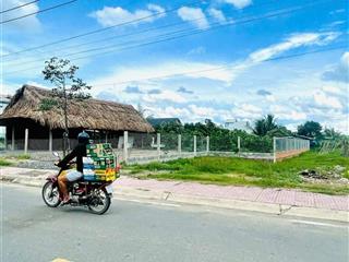 Chính chủ cần bán đất ngay bên cạnh siêu đô thị vinhome hậu nghĩa , dt 326m2  giá 2 tỷ 7