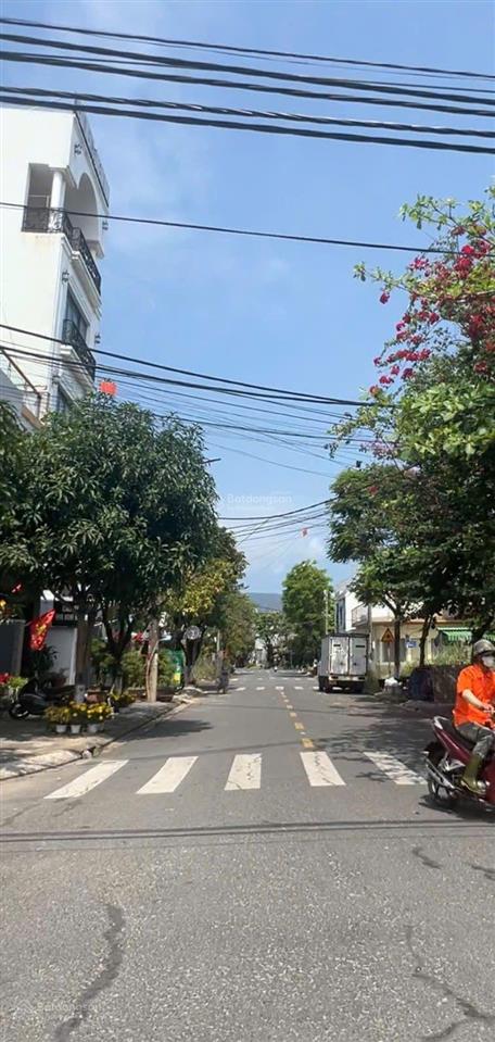 Bán đất 3 mặt thoáng lô góc phạm vấn 118,8m2 sát biển mân thái 300m  ở & kd lưu trú & coffee