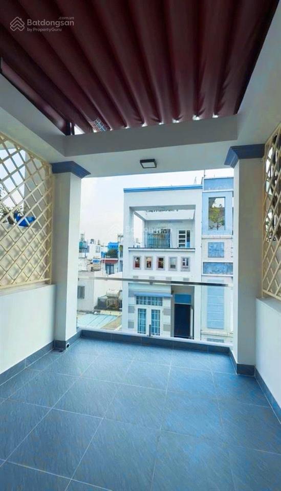 Cần bán gấp nhà mặt phố 30m2,khu vành đai bình phú,chỉ 6,8 tỷ