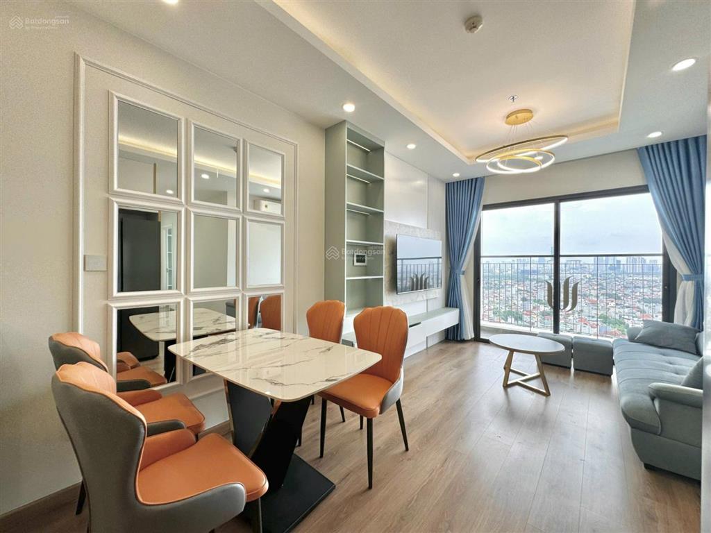 Chính chủ bán gấp căn 3pn2vs 80m2 giá 6 tỷ nhỉnh chút. view thoáng phân khu sakura