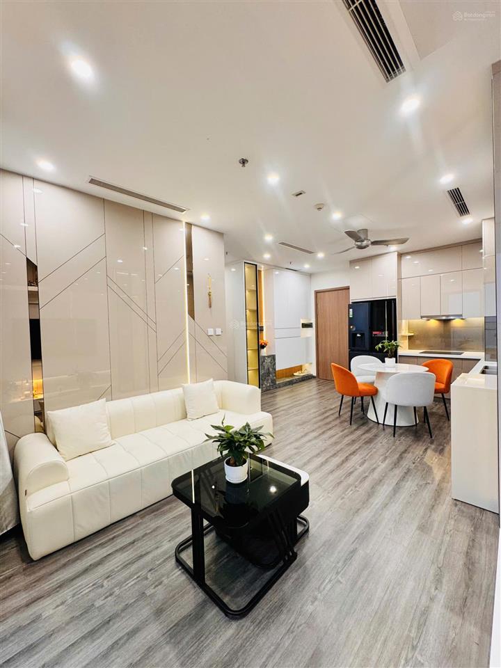 Chính chủ cần tiền bán nhanh căn 3n2vs 76m2, full đồ. giá bán hơn 6 tỷ chút tại imperia smart city