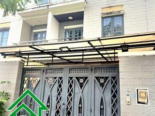 Chỉ 8,3 tỷ mtkd đường 16m có lề 3m đường số 5  bình tân  dt 80m (5x16) 3 tầng  4pn 3wc