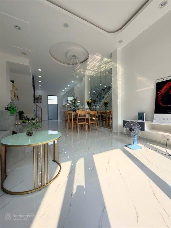 Gấp ! chỉ 5.5tỷ  nhà mới đẹp  3 tầng  hxh 5m  gần mặt tiền bưng ông thoàn, p. phú hữu (q9)