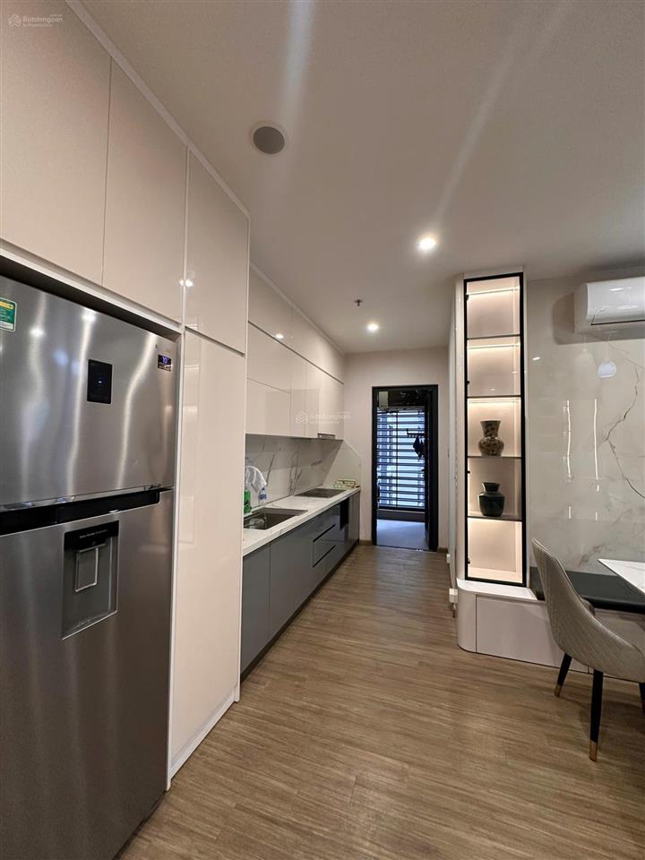 Sang nhượng căn hộ có slot để ô tô tại hầm giá chỉ 7,2 tỷ tại the pavilion  gia lâm