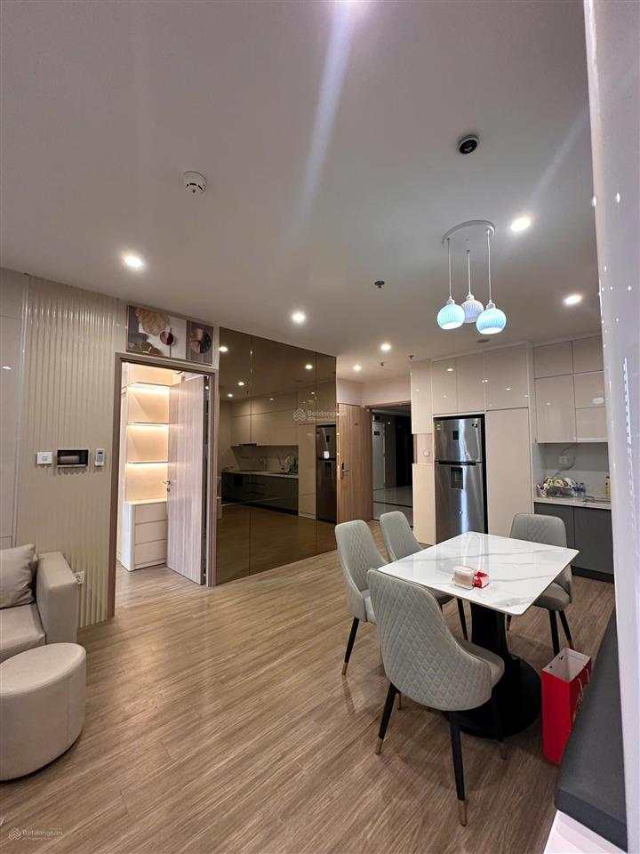 Sang nhượng căn hộ có slot để ô tô tại hầm giá chỉ 7,2 tỷ tại the pavilion  gia lâm