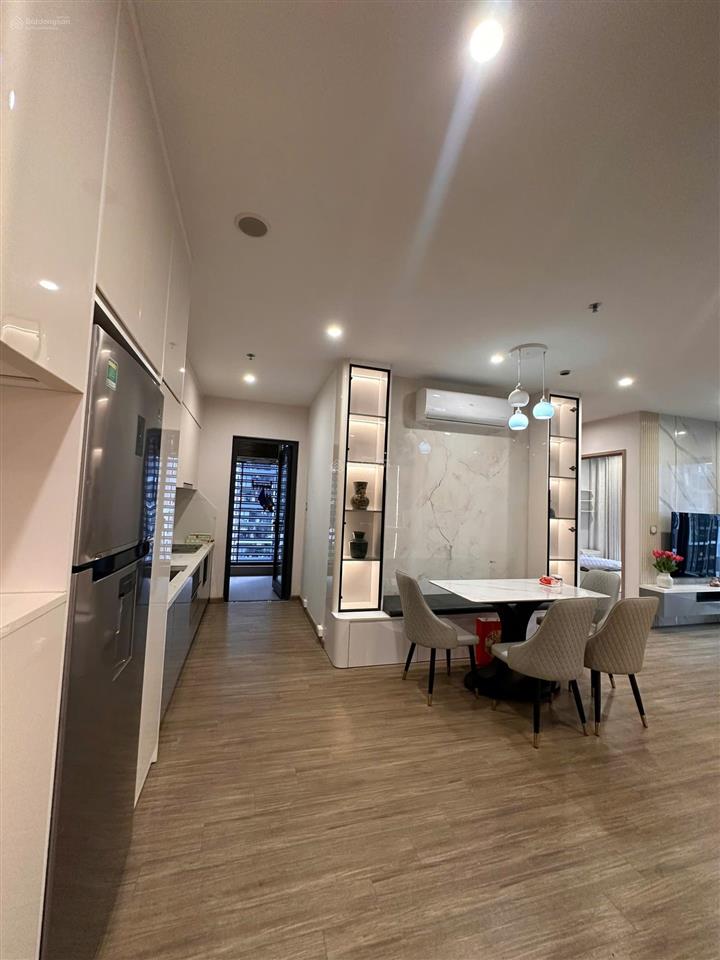 Sang nhượng căn hộ có slot để ô tô tại hầm giá chỉ 7,2 tỷ tại the pavilion  gia lâm