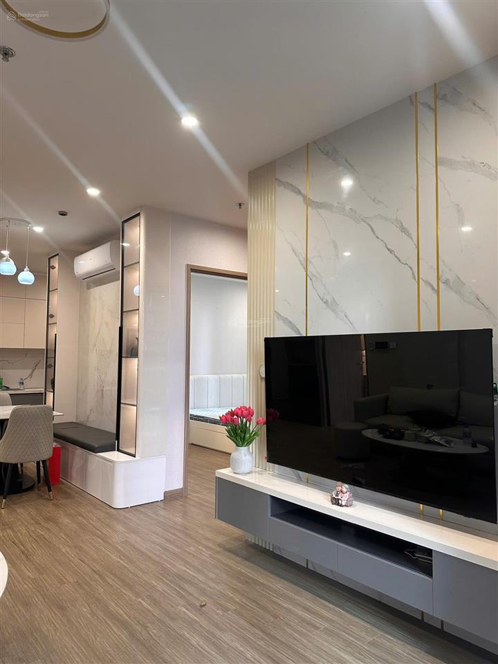 Sang nhượng căn hộ có slot để ô tô tại hầm giá chỉ 7,2 tỷ tại the pavilion  gia lâm