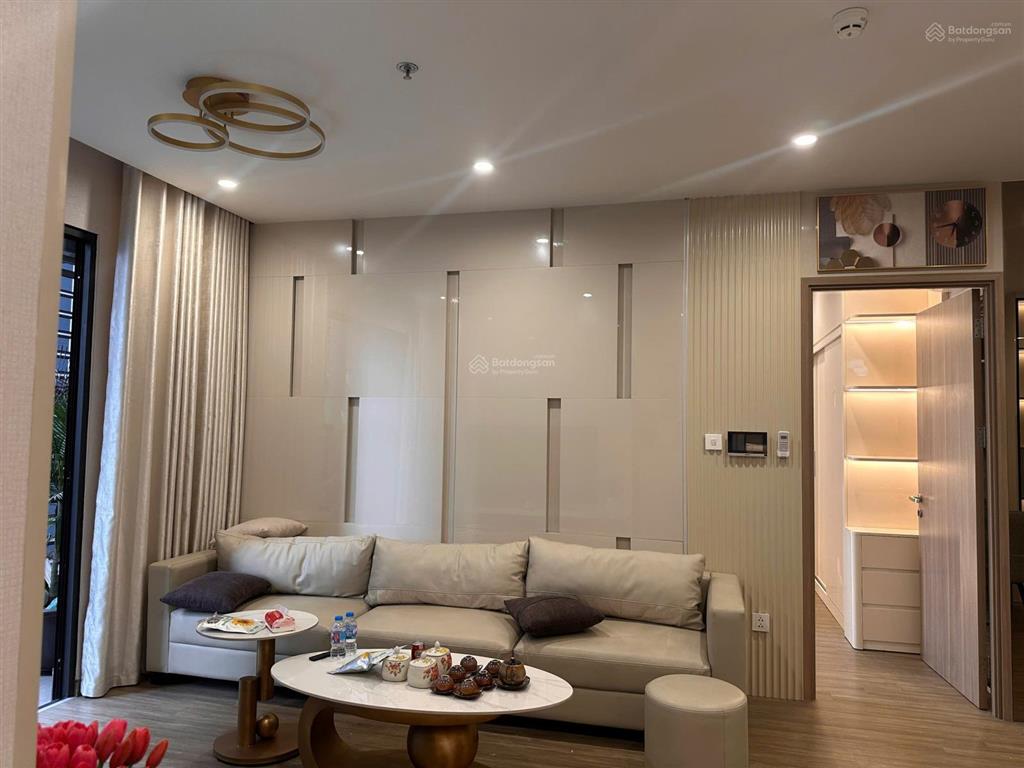 Sang nhượng căn hộ có slot để ô tô tại hầm giá chỉ 7,2 tỷ tại the pavilion  gia lâm