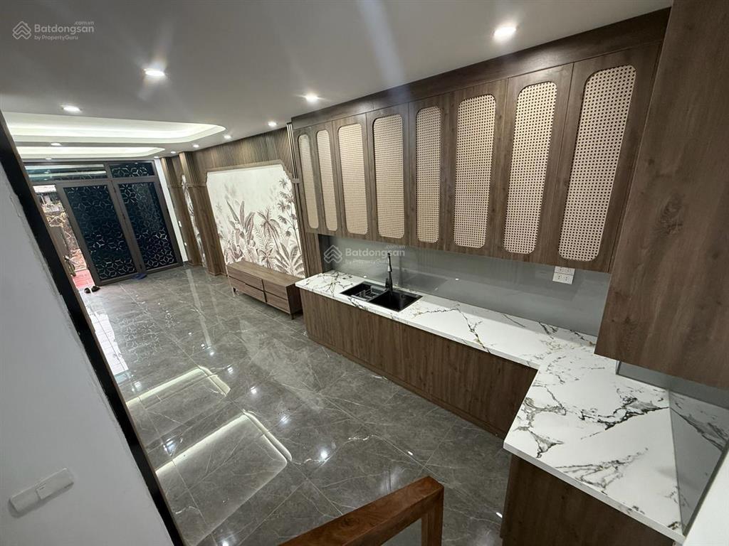 Siêu phẩm cổ linh  6 tầng thang máy  ô tô tránh  view aeon  tiện ích ngập tràn  46m2