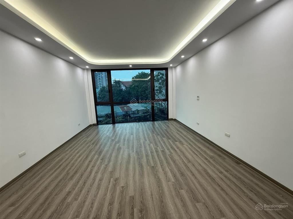 Siêu phẩm cổ linh  6 tầng thang máy  ô tô tránh  view aeon  tiện ích ngập tràn  46m2