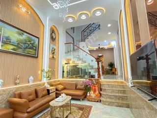 Kẹt tiền bán nhà hậu giang, 4.5 x 17, 5 tầng btct, 5 phòng, có sân thượng, hẽm rộng tiện kinh doanh