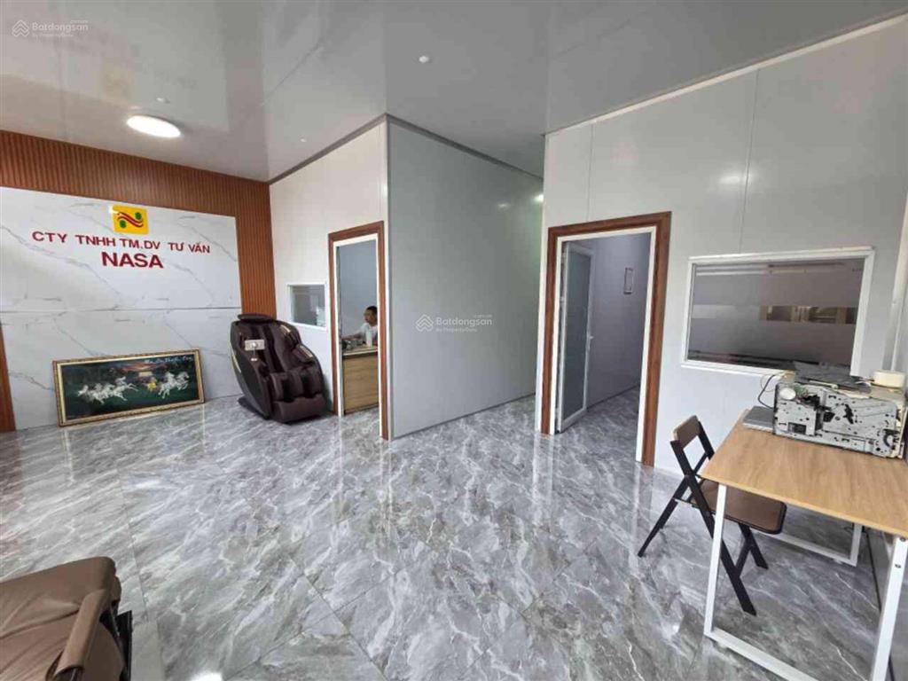 Nhà hẻm xe hơi ngay phố ẩm thực song hành ql22, hóc môn ngang 7m hiếm có chỉ 3,9 tỷ