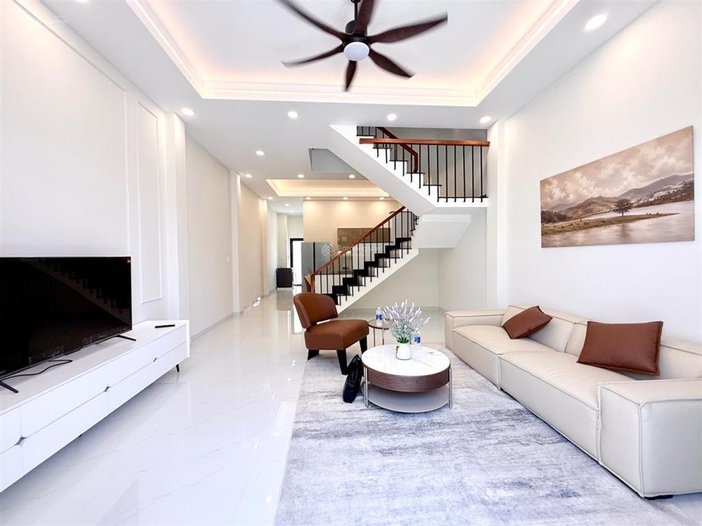 Nhà mới phan văn hớn full nội thất hẻm ô tô tránh dọn vào ở ngay